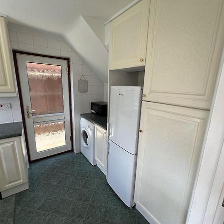 Charming 3-Bed House In Leighton Buzzard Villa Exterior foto